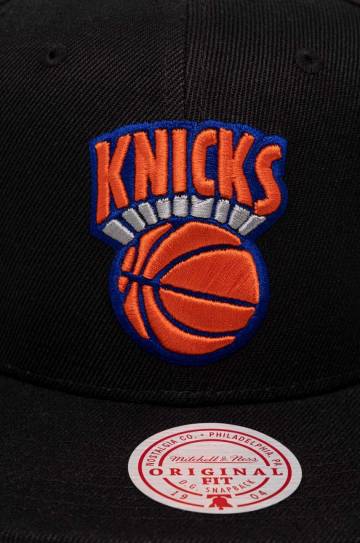 Кепка Mitchell&Ness NEW YORK KNICKS цвет чёрный с аппликацией Кепка Mitchell&Ness NEW YORK KNICKS цвет чёрный с аппликацией