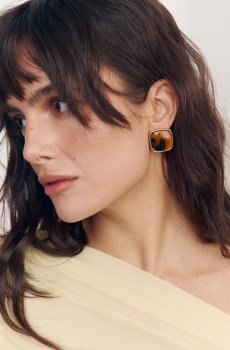 Золотисті сережки квадратної форми