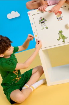 Наклейки на стіну 6 pack Toy Story - різнобарвний