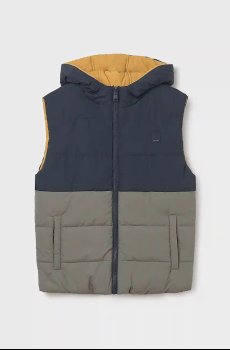 Детская двусторонняя безрукавка Mayoral