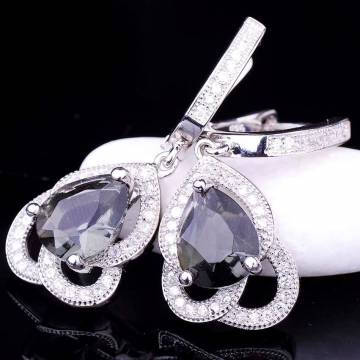 Серебряные сережки (фианит, шпинель) с027 Серебряные сережки (фианит, шпинель) с027