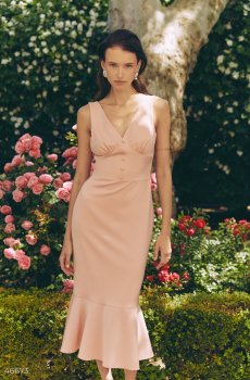 Бежева сатинова сукня міді