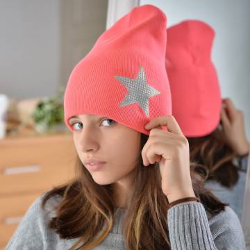 Шапки Lemanta Шапка для дівчаток коралова (звезда серебро) Шапки Lemanta Шапка для дівчаток коралова (звезда серебро)