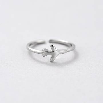 Серебряное кольцо Minimal 10149-16.0р Серебряное кольцо Minimal 10149-16.0р