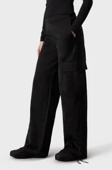 Женские черные карго SATIN CARGO UTILITY PANT Черный S Calvin Klein Jeans J20J223921