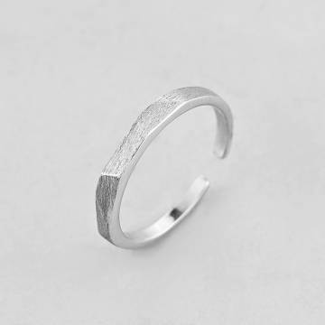 Серебряное кольцо Minimal 10196-15.5 Серебряное кольцо Minimal 10196-15.5