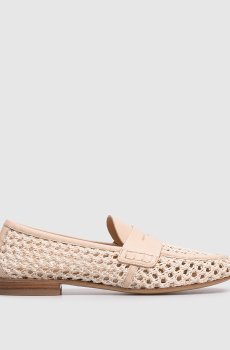 Бежевые плетеные лоферы