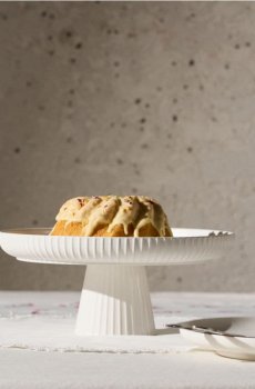 Керамічна підставка для тортів - білий