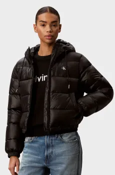 Женская черная куртка SHORT LOGO Черный S Calvin Klein Jeans LV047G507G