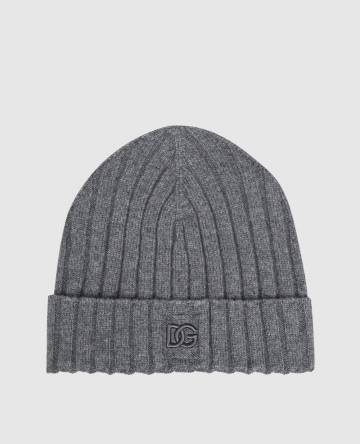 Серая шапка в рубчик из кашемира