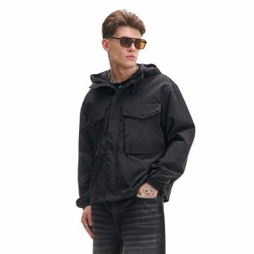 Cropp - Чорна куртка з капюшоном - чорний Cropp - Чорна куртка з капюшоном - чорний