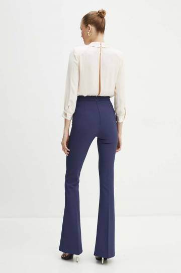 Комбинезон Elisabetta Franchi цвет бежевый с воротником TU00546E2 Комбинезон Elisabetta Franchi цвет бежевый с воротником TU00546E2