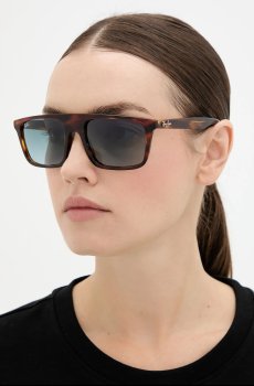 Солнцезащитные очки Ray-Ban
