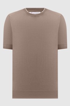 Коричневая футболка