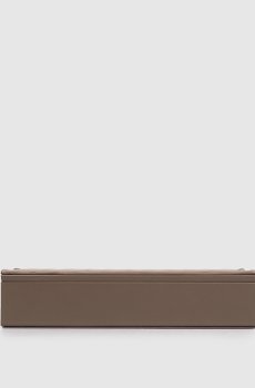 Коричневый кожаный ящик для канцелярии