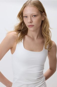 Reserved - Гладкий топ - білий - 241HT-00X