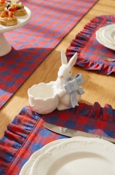 Порцелянова підставка для яйця кролик із блакитним бантом 10.4*6.7*10 см