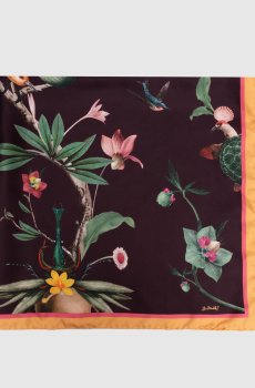 Бордовый платок из шелка