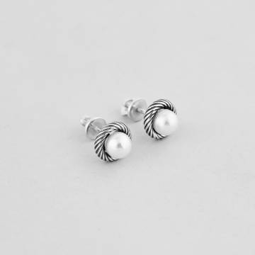 Серебряные серьги Minimal 2360р Серебряные серьги Minimal 2360р