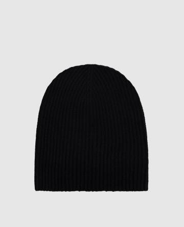 Черная шапка из кашемира