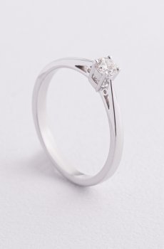 Помолвочное золотое кольцо с бриллиантом кб0605ri