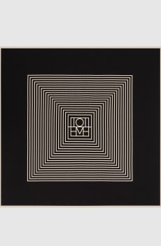 Черный платок из шелка с монограммой