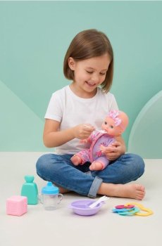 Лялька з аксесуарами - різнобарвний