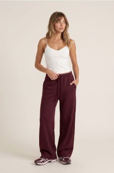 Штани wide leg soft touch з кишенями та домішкою віскози - червоне дерево