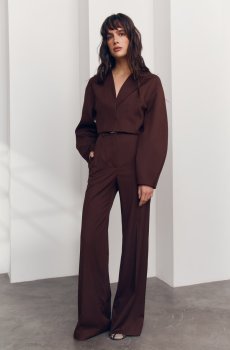 Вкорочений жакет з обємними рукавами у шоколадному відтінку