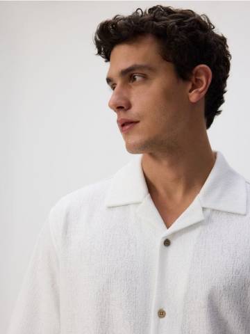 Reserved - Комфортна структурована сорочка - кремовий - 744EC-01X