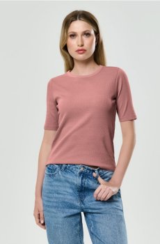 Футболка з трикотажу в рубчик - пильно-рожевий