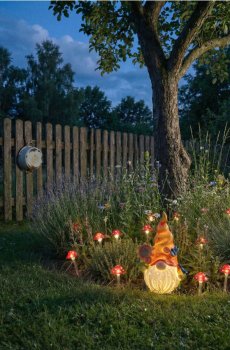 Сонячна садова лампа у формі гномика - різнобарвний