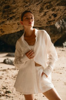 Молочна сорочка зі 100% льону