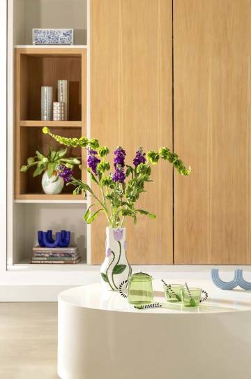 Декоративная ваза &k amsterdam Tulip Large Декоративная ваза &k amsterdam Tulip Large