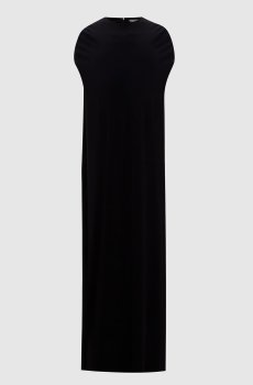 Черный комбинезон с открытой спиной