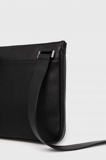 Кожаная сумка Emporio Armani цвет чёрный Кожаная сумка Emporio Armani цвет чёрный