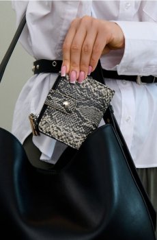 Гаманець із імітацією зміїної шкіри - різнобарвний