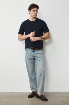 Футболка Medicine