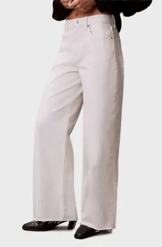 Женские белые джинсы THE WIDE LEG RAW HEM CHALK Белый 28-RG Calvin Klein Jeans LV047F733G