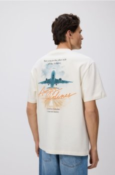 Reserved - Комфортна футболка з принтом на спині - кремовий - 957HL-01X