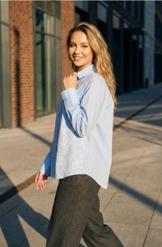 Сорочка з аплікацією - light blue