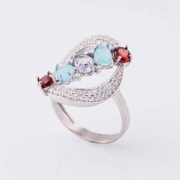Серебряное кольцо с цветными фианитами 111918 Серебряное кольцо с цветными фианитами 111918