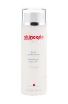 Мягкое очищающее средство для лица 3 в 1 Skincode Essentials 3-in-1 Gentle Cleanser, 200 мл
