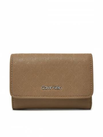 Calvin Klein Мале жіноче портмоне Ck Must Small Trifold_Mono K60K612829 Бежевий Calvin Klein Мале жіноче портмоне Ck Must Small Trifold_Mono K60K612829 Бежевий