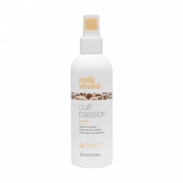 Праймер milk_shake Curl Passion Primer для вьющихся волос, 200 мл Праймер milk_shake Curl Passion Primer для вьющихся волос, 200 мл