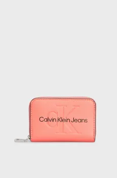 Женский коралловый кошелек SCULPTED MED ZIP AROUND MONO Коралловый ONESIZE Calvin Klein K60K607229