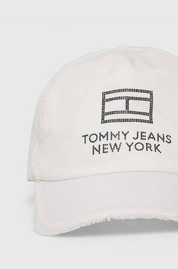 Хлопковая кепка Tommy Jeans цвет белый с аппликацией Хлопковая кепка Tommy Jeans цвет белый с аппликацией