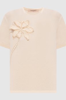 Бежевая футболка с вышивкой