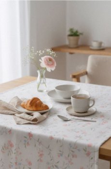 Скатертина з квітковим принтом - білий