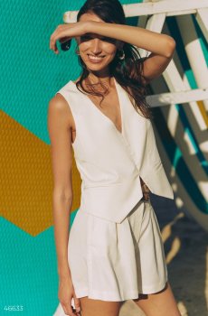 Молочні шорти з високою талією